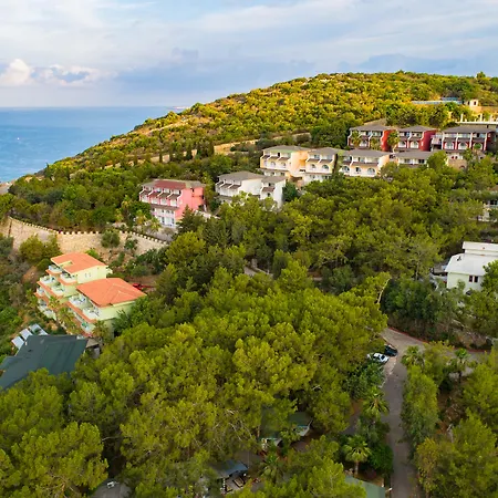 Hotel Senza Garden Club Konaklı